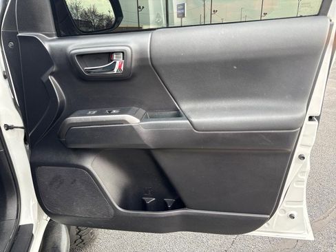 Used 2020 Toyota Tacoma TRD Sport w/ TRD Premium Sport Package image 30