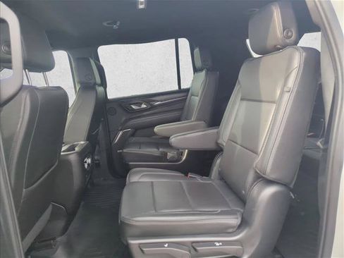 Used 2023 GMC Yukon XL Denali AWD/4WD image 20