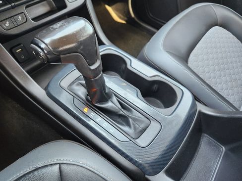 Used 2017 Chevrolet Colorado Z71 AWD/4WD image 28