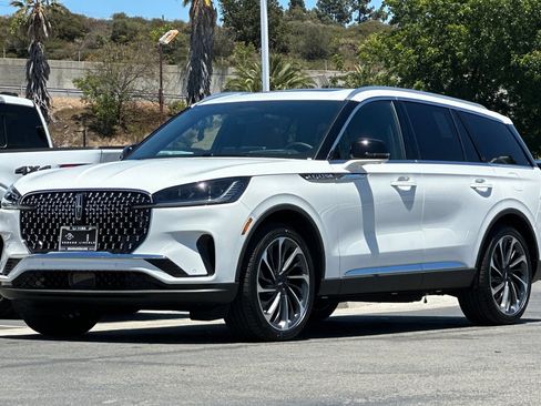 New 2026 Lincoln Aviator Reserve w/ Luxury Package RWD image 7