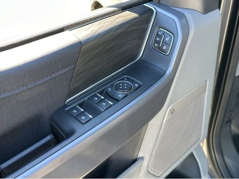 New 2025 Ford F150 Lariat w/ Equipment Group 502A High image 39