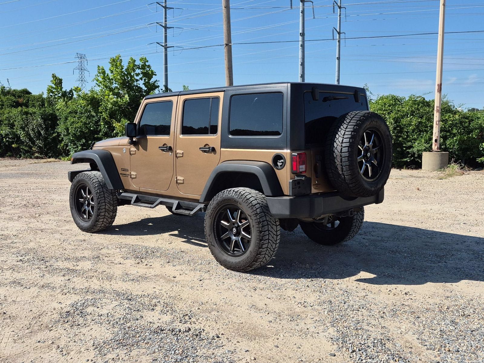 Used 2015 Jeep Wrangler Unlimited Sport w/ Quick Order Package 24S AWD/4WD image 3