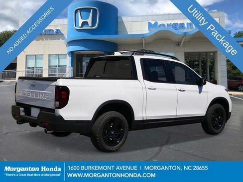 New 2026 Honda Ridgeline Black Edition image 6