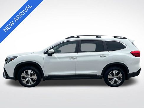 Certified 2025 Subaru Ascent Premium w/ Popular Package #1 AWD/4WD image 6