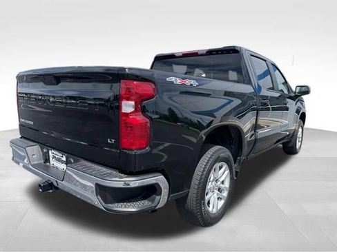 Used 2022 Chevrolet Silverado 1500 LT AWD/4WD image 10