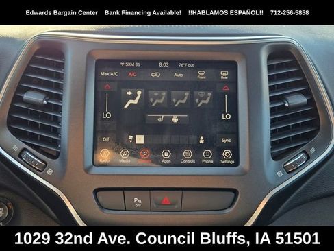 Used 2019 Jeep Cherokee Trailhawk w/ Cold Weather Group AWD/4WD image 21