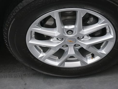 Used 2024 Chevrolet Equinox LT AWD/4WD image 29