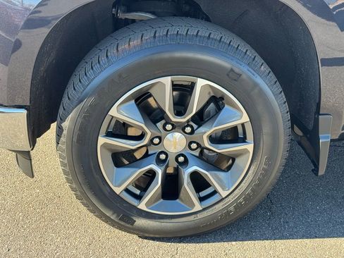Used 2022 Chevrolet Silverado 1500 LT image 10