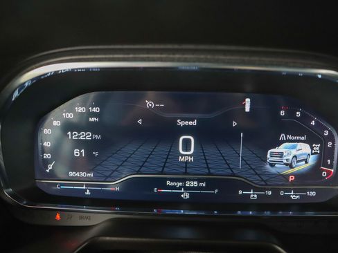 Used 2022 GMC Yukon XL SLE image 16