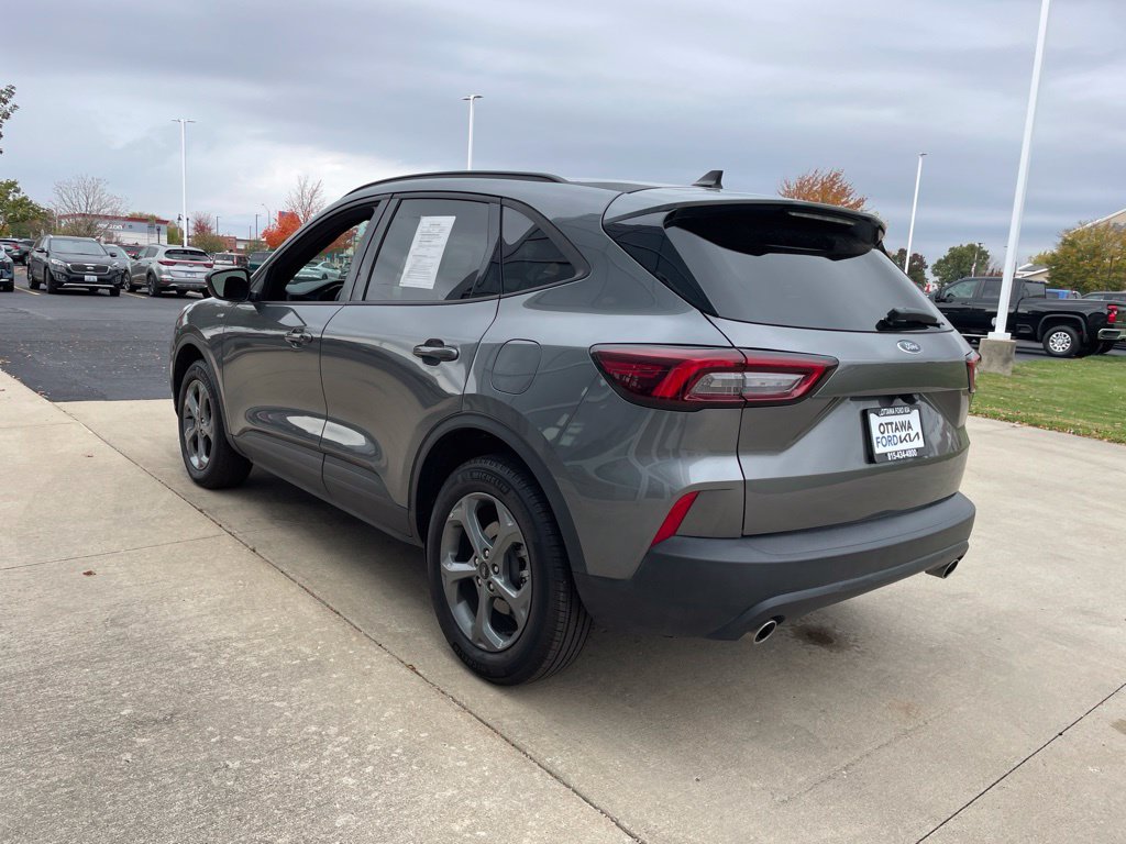 Used 2025 Ford Escape ST-Line AWD/4WD image 7