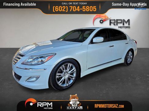 Used 2012 Hyundai Genesis 5.0 image 3