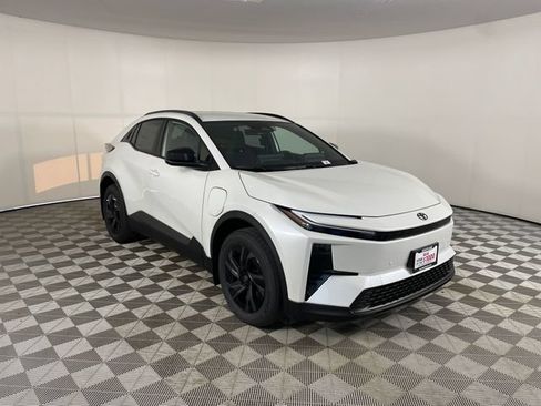 New 2026 Toyota C-HR AWD/4WD image 14