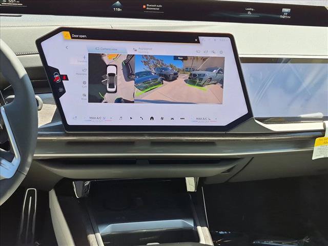 New 2027 BMW 740i w/ Executive Package RWD image 11