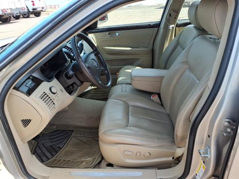 Used 2008 Cadillac DTS image 10