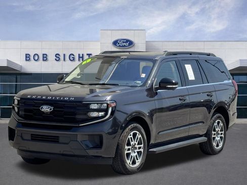 Used 2025 Ford Expedition Active AWD/4WD image 43