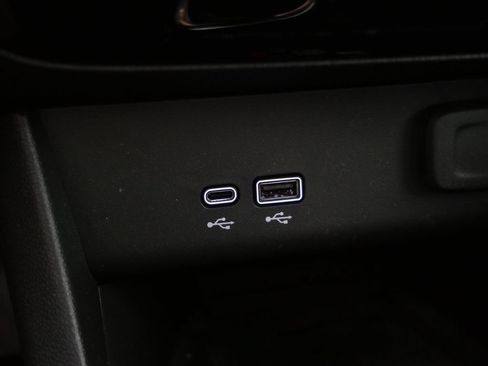 Used 2024 Buick Encore GX Avenir w/ Avenir Technology Package AWD/4WD image 29