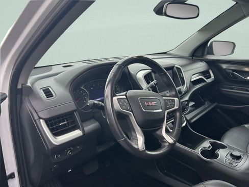 Used 2022 GMC Terrain SLT image 13