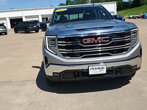 Used 2025 GMC Sierra 1500 SLT w/ SLT Premium Plus Package AWD/4WD image 3