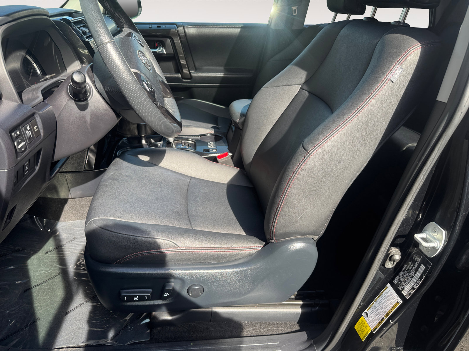 Used 2020 Toyota 4Runner TRD Off-Road Premium w/ Moonroof Package AWD/4WD image 9