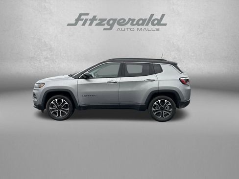 Used 2022 Jeep Compass Limited image 4