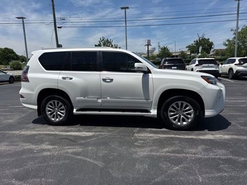 Used 2018 Lexus GX 460 Premium w/ Premium Package AWD/4WD image 5