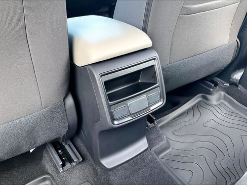 New 2026 Subaru Forester AWD/4WD image 23
