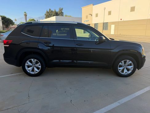 Used 2018 Volkswagen Atlas Launch Edition FWD image 4