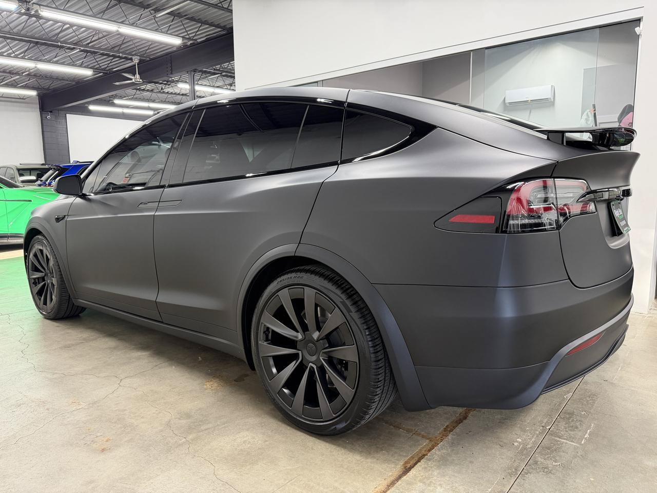 Used 2024 Tesla Model X AWD/4WD image 6