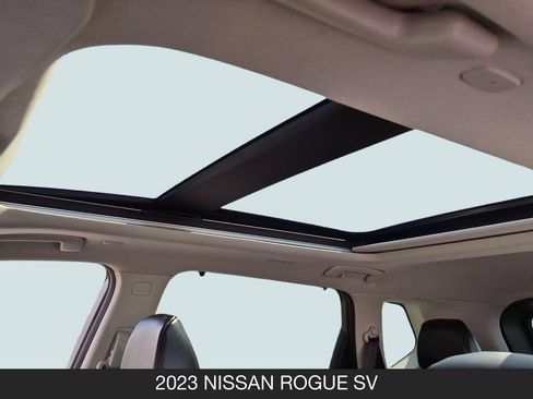 Used 2023 Nissan Rogue SV w/ SV Premium B Package FWD image 16