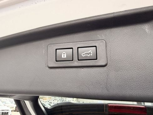 Certified 2025 Subaru Outback Premium image 30