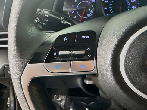 Used 2023 Hyundai Elantra SEL FWD image 14