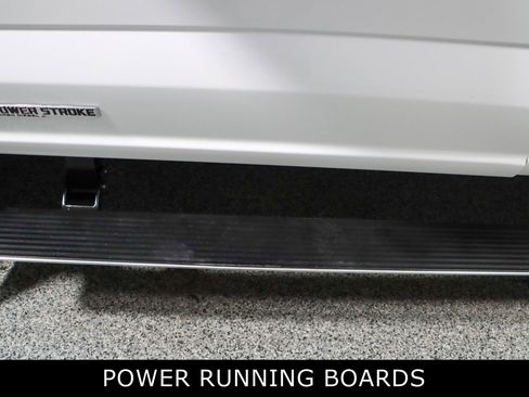 Used 2025 Ford F450 Platinum w/ FX4 Off-Road Package image 12