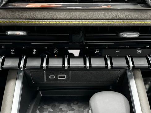 New 2026 Chevrolet Colorado ZR2 image 17