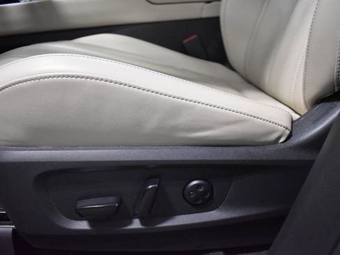 Used 2025 INFINITI QX60 Luxe image 19