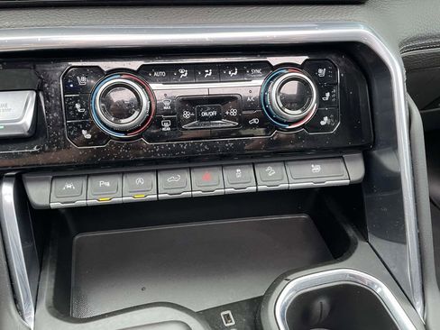 Used 2022 GMC Sierra 1500 Denali w/ Denali Reserve Package image 42