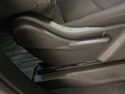 Used 2024 Chevrolet Silverado 1500 LT w/ Protection Package image 33