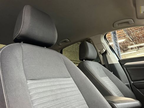 Used 2023 Volkswagen Jetta S image 19