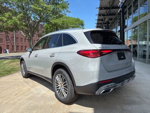 Certified 2025 Mercedes-Benz GLC 300 4MATIC image 6