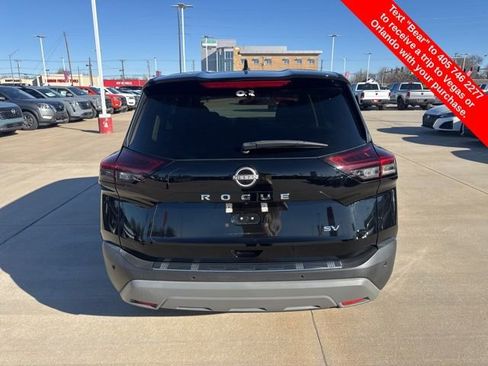 Used 2022 Nissan Rogue SV image 4