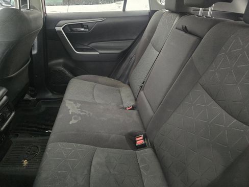 Used 2021 Toyota RAV4 XLE AWD/4WD image 21