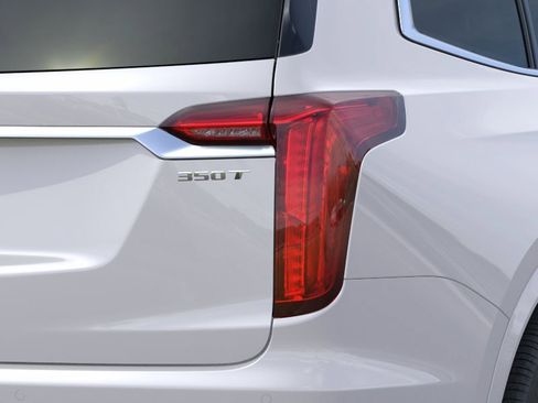 New 2025 Cadillac XT6 Luxury FWD image 35