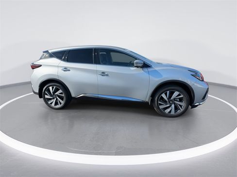 Used 2024 Nissan Murano SL image 9