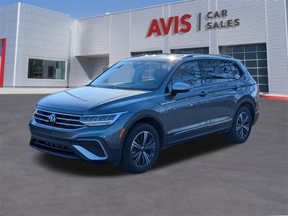 Used 2024 Volkswagen Tiguan SE