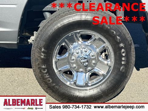 Used 2024 RAM 2500 Tradesman w/ Chrome Appearance Group image 11