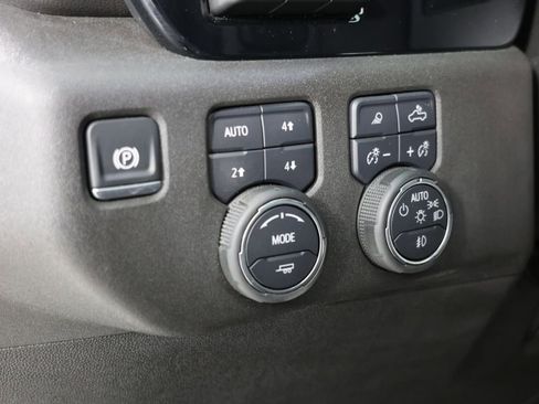 Used 2024 Chevrolet Silverado 2500 High Country w/ High Country Premium Package AWD/4WD image 18