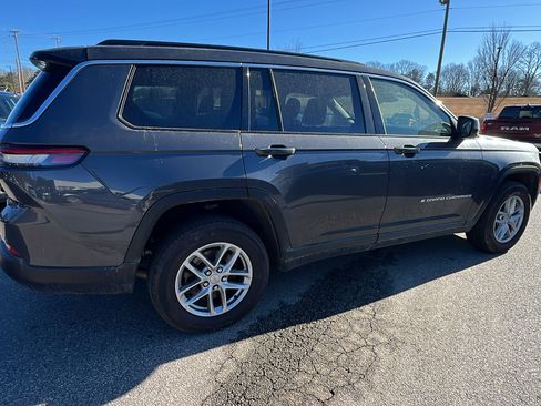 Used 2024 Jeep Grand Cherokee L Laredo w/ Luxury Tech Group I image 8