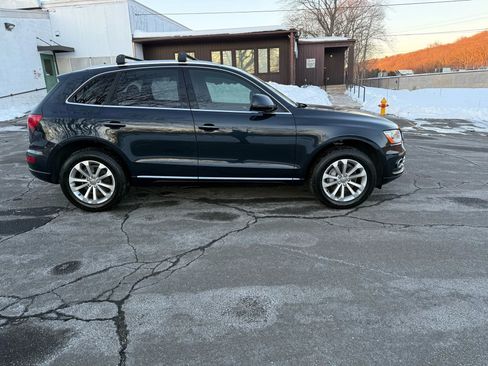 Used 2016 Audi Q5 2.0T Premium Plus w/ Technology Package image 3
