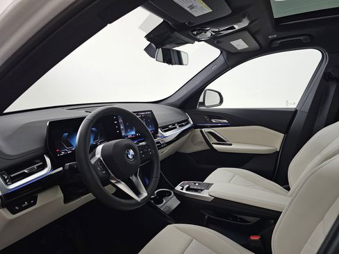 Used 2026 BMW X1 xDrive28i w/ Convenience Package image 7