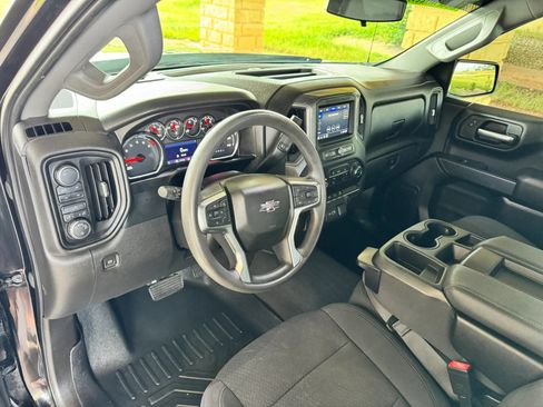 Used 2021 Chevrolet Silverado 1500 Custom Trail Boss w/ Safety Confidence Package AWD/4WD image 11