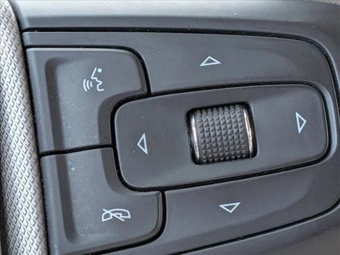 Used 2023 GMC Yukon Denali AWD/4WD image 12